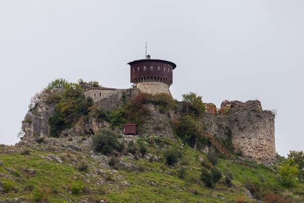 Burg Petrela (Kalaja e Petrelës, SH3) – Bild 1 vergrößern