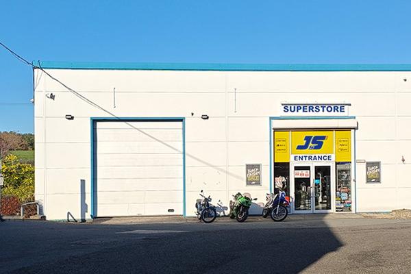 Fourways Café & Grill bei J&S Accessories (Northwich) – Bild 1 vergrößern