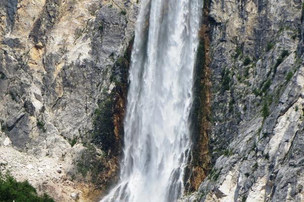 Boka-Wasserfall (Slap Boka) – Bild 1 vergrößern