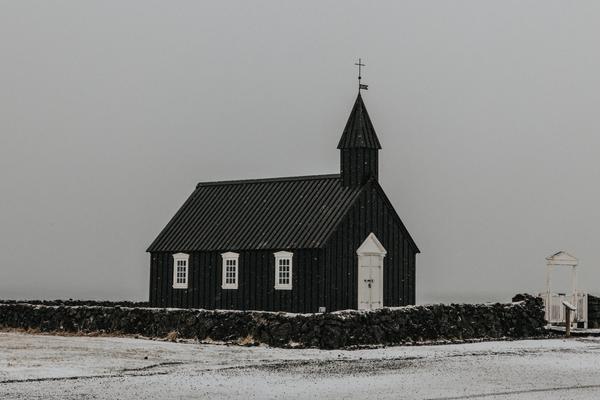 Schwarze Kirche von Búðir (Búðakirkja, Búðavegur 5723) – Bild 3 vergrößern