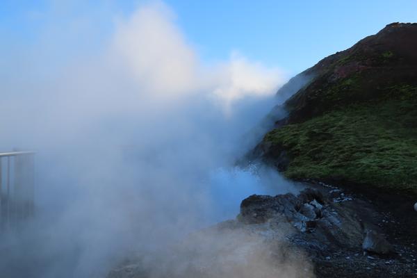 Thermalquelle Deildartunguhver (Deildartunguhver, Deildartunguvegur 518) – Bild 1 vergrößern
