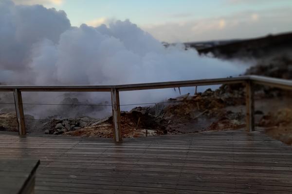 Gunnuhver und Leuchtturm Reykjanesviti (Gunnuhver / Reykjanesviti, Nesvegur 425) – Bild 2 vergrößern