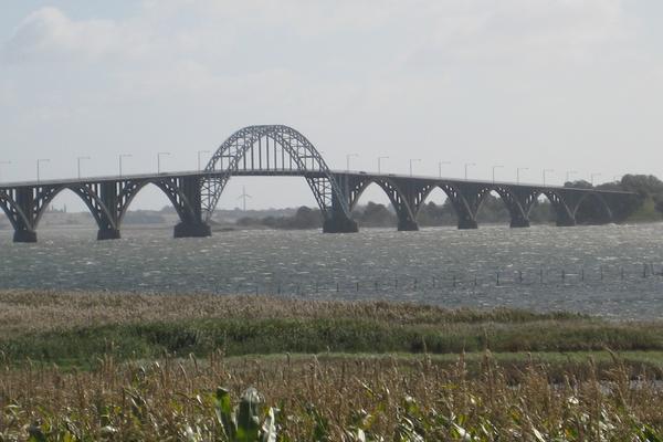 Königin-Alexandrine-Brücke (Dronning Alexandrines Bro / Mønbroen, Rute 59) – Bild 1 vergrößern