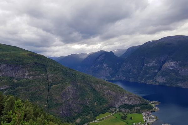 Schneestraße (Snøvegen / Aurlandsvegen, Fv 5627) – Bild 2 vergrößern