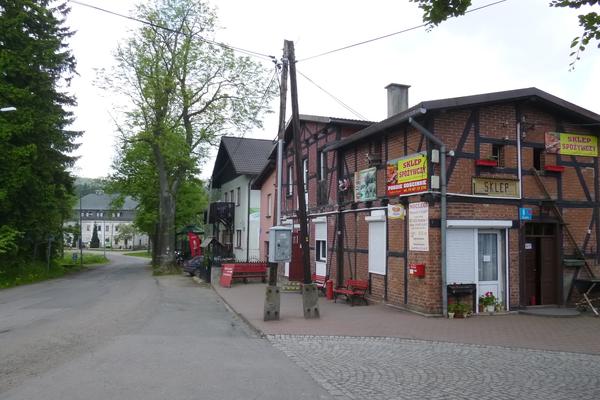 Straße der hundert Kurven (Droga Stu Zakrętów, DW 387) – Bild 2 vergrößern