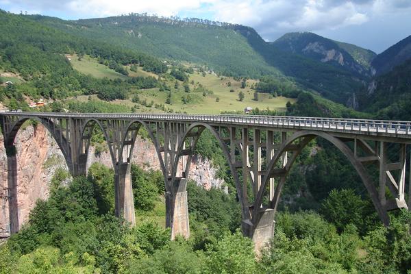 Tara-Brücke (Most na Đurđevića Tari, M-6) – Bild 2 vergrößern