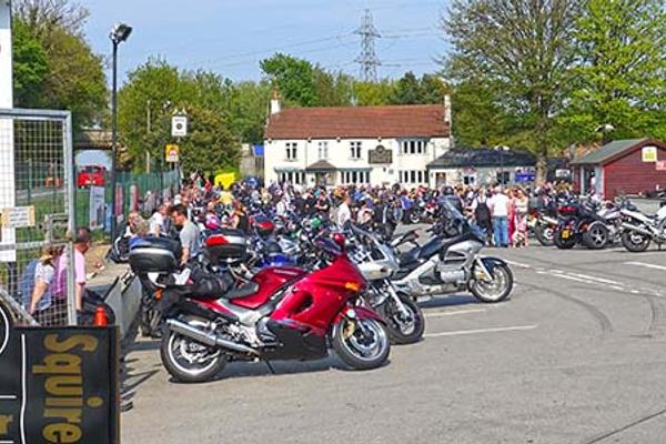 Squires Cafe Bar – Bild 1 vergrößern