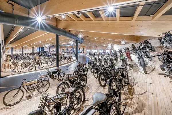 TOP Mountain Crosspoint – Motorcycle Museum Timmelsjoch – Bild 1 vergrößern