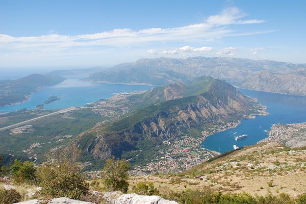 Serpentinen von Kotor (Kotorske serpentine, R-1) – Bild 2 vergrößern