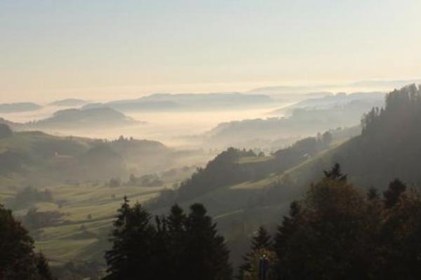 Gasthaus Hulftegg – Töfftreff auf der Hulftegg-Passhöhe – Bild 2 vergrößern