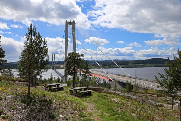 Höga-Kusten-Brücke (Högakustenbron, E4) – Bild 1 vergrößern