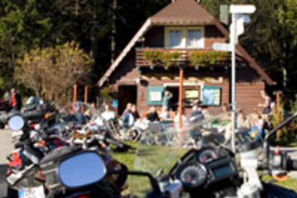 Rasthütte Seibelseckle (Schwarzwaldhochstraße) – Bild 1 vergrößern